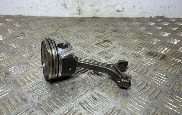 Piston
