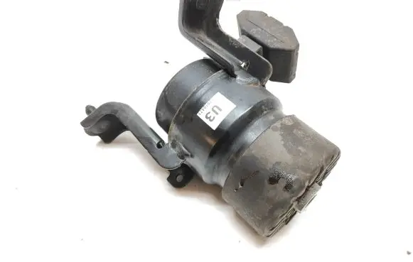 Toyota RAV 4 (XA50) Engine mount bracket 12010471