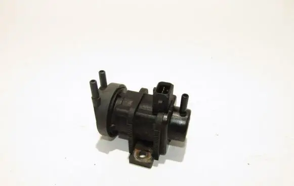 Vacuum valve