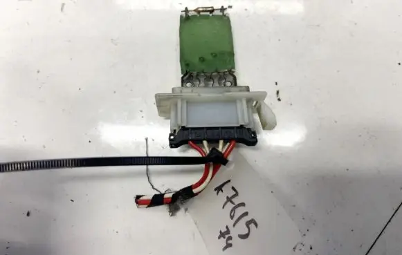 Mercedes-Benz Vaneo W414 Heater blower motor/fan resistor