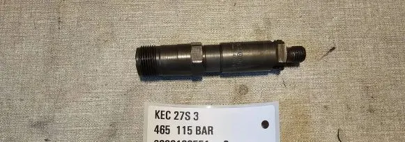 Mercedes-Benz E W124 Fuel injector 0000100551 KEC27S3 465115BAR