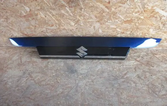 Suzuki SX4 S-Cross Tailgate/trunk spoiler 8394163T00