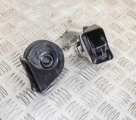 Ford Kuga II Horn signal DV4T13A803AC
