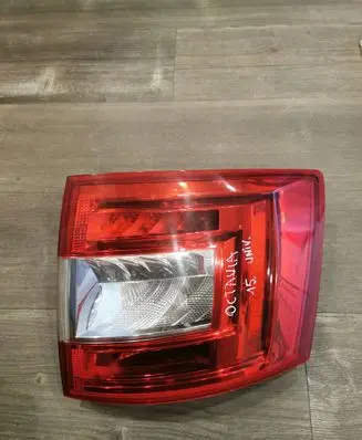 Skoda Octavia Mk3 (5E) Rear/tail lights 5E9945096 5E9945112