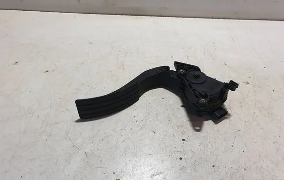 Renault Captur Accelerator throttle pedal 6PV00997807 180029347R