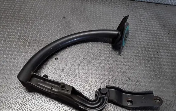 Volkswagen PASSAT B6 Tailgate/trunk/boot hinge 3C5827301B