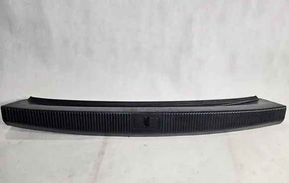 Audi A8 S8 D3 4E Trunk/boot sill cover protection 4E0863471B