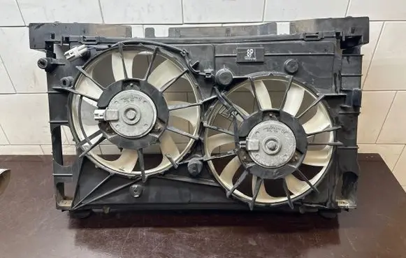 Toyota Prius+ (ZVW40) Electric radiator cooling fan 1002222151