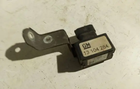 Opel Zafira B Sensor 13104284