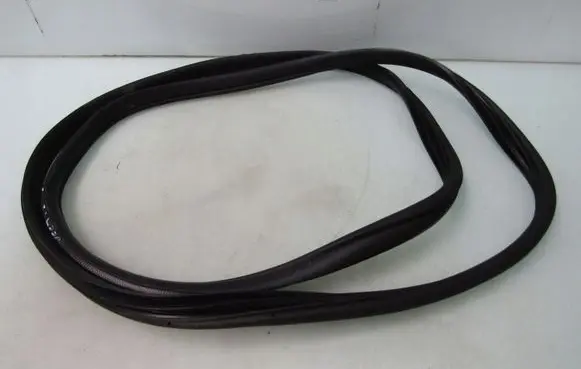 KIA Xceed Front door rubber seal 22R