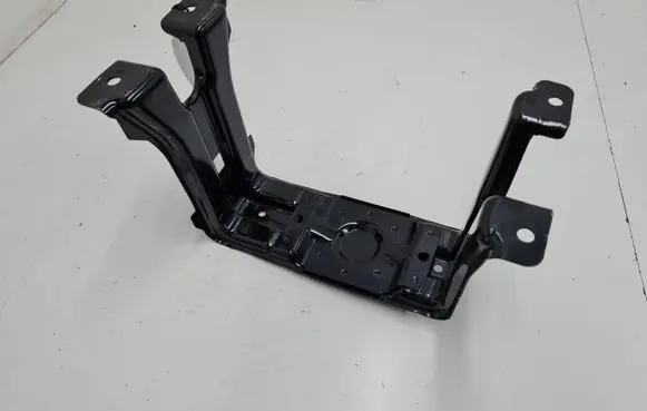 Audi A5 8T 8F Spare wheel mounting bracket 8K0802715A