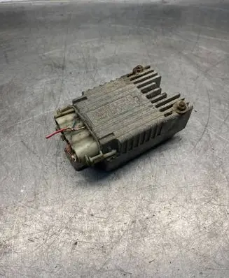 Mercedes-Benz E W210 Coolant fan relay A0205451532 E5001002