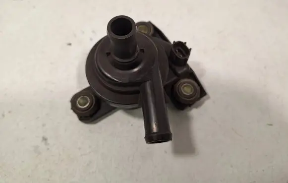 Toyota Prius (XW20) Electric auxiliary coolant/water pump
