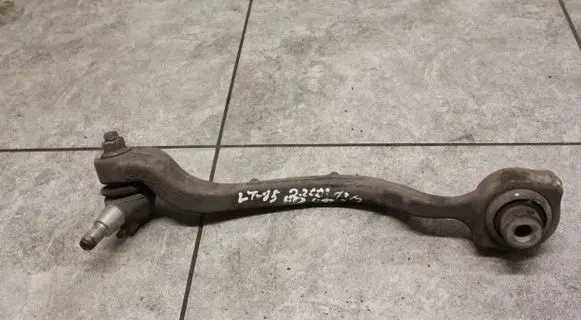 Mercedes-Benz E W212 Front lower control arm/wishbone