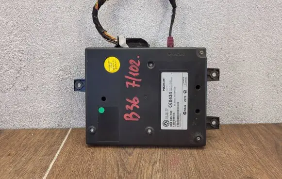 Volkswagen Touareg I Bluetooth control unit module 3C8035730 0552478 N342Z276