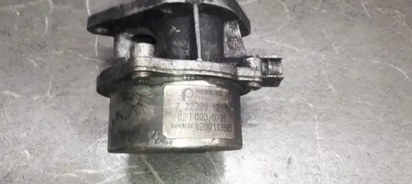 Renault Clio I Vacuum pump 72238912D