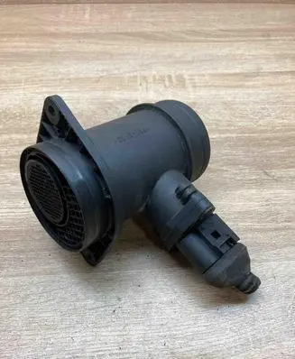 Volkswagen PASSAT B5.5 Mass air flow meter 038906461 0281002463