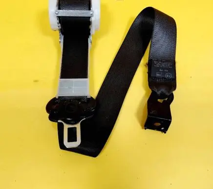 Opel Vectra C Front seatbelt 040165