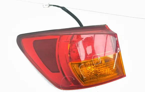 Lexus IS 220D-250-350 Rear/tail lights