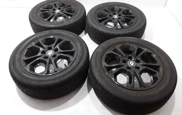 Renault Arkana R17 alloy rim 