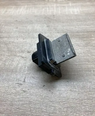 Mazda 626 Heater blower motor/fan resistor HB151GA5RA