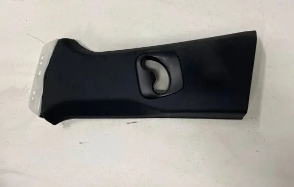 BMW X4 F26 (B) pillar trim (top)