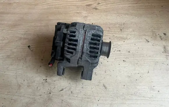 Opel Zafira A Generator/alternator
