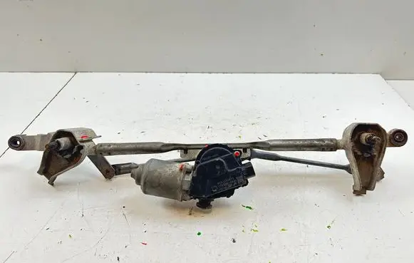 Front wiper linkage and motor
