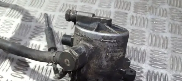 Mitsubishi Galant Vacuum pump md331267 x2t58071