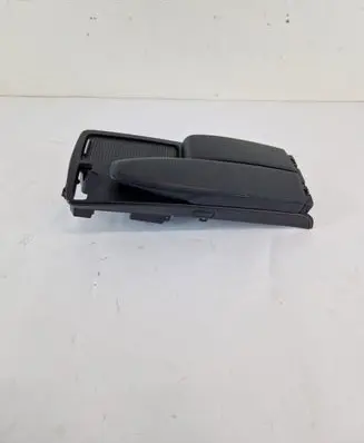 Mercedes-Benz E W212 Armrest A2046800639