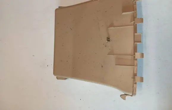 Other center console (tunnel) element