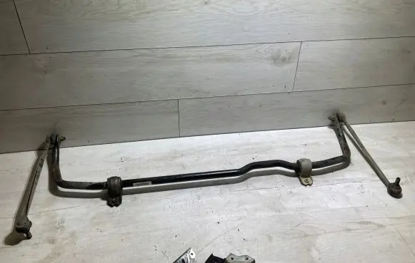 Skoda Octavia Mk3 (5E) Front anti-roll bar/sway bar 5Q0411303T