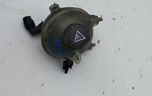 Coolant expansion tank/reservoir
