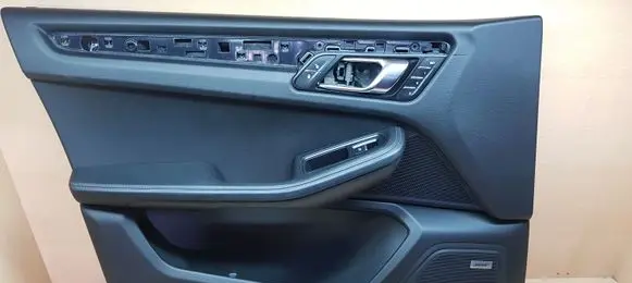 Porsche Macan (95B) Front door card panel trim 95B867011