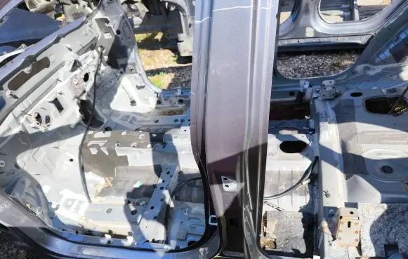 Mitsubishi Outlander Pillar (middle) 