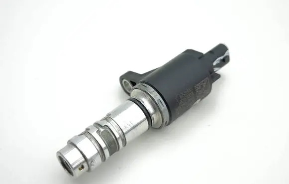 Volkswagen Golf VIII Camshaft vanos timing valve 304E906455AC 020922120731 1000034001