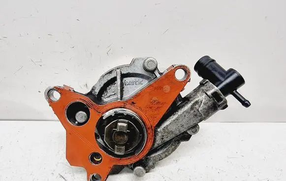 Nissan Qashqai Vacuum pump 1465000Q1N