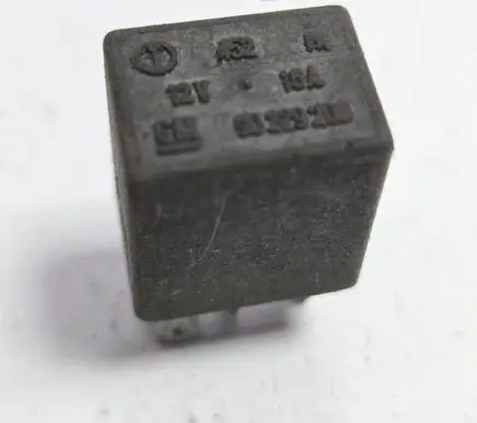 Opel Zafira A Other relay 90229206