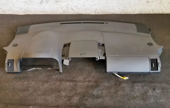 Toyota Corolla Verso E121 Dashboard
