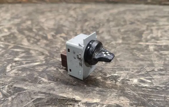 Maserati Quattroporte Steering wheel adjustment switch A223