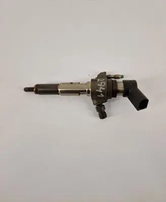 Volvo V40 Fuel injector 9802448680