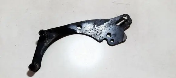 Volkswagen Golf III Engine mounting bracket