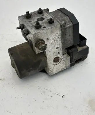 Volkswagen Multivan T4 ABS Pump 0273004211 7D0614111B 0265220432