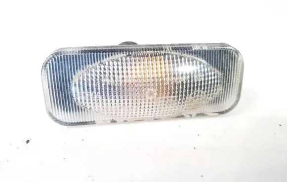 Opel Omega B2 Front fender indicator light