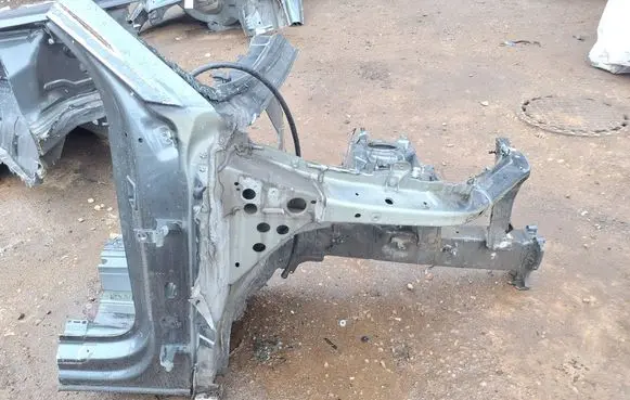 Audi Q8 Front quarter panel 4M0805152