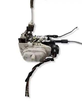 Audi A4 S4 B5 8D Front door lock 8D1837016F