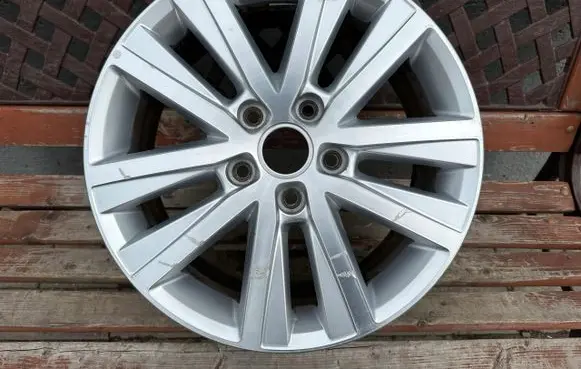 Volkswagen Multivan T5 R17 alloy rim 
