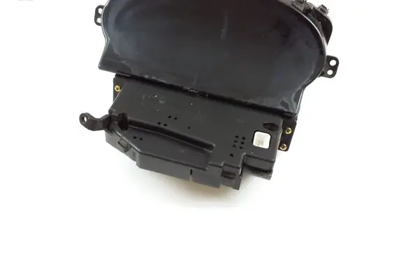 Toyota Yaris Speedometer (instrument cluster) 8380052650 4573000971