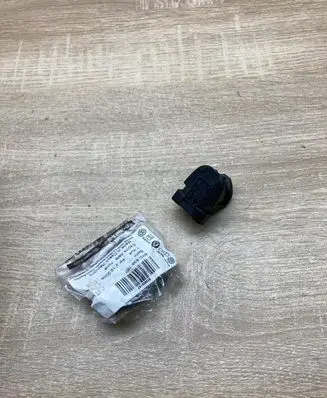 Skoda Fabia Mk2 (5J) Front door handle cover 6Y0839167