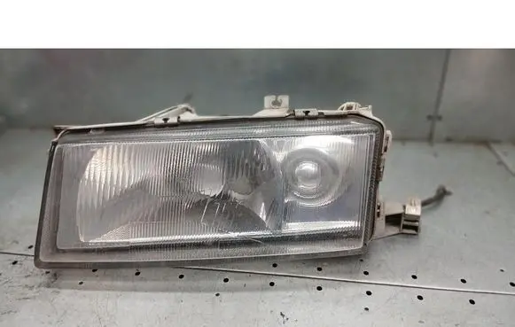 Skoda Octavia Mk1 (1U) Front reflector REFLEKTORLEWY